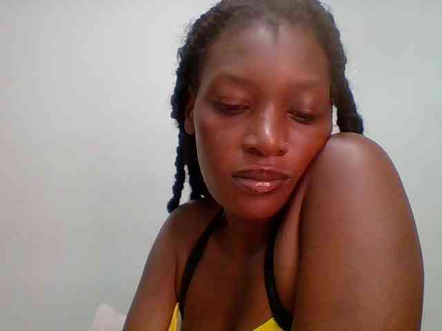 Chocolate-saucy webcam