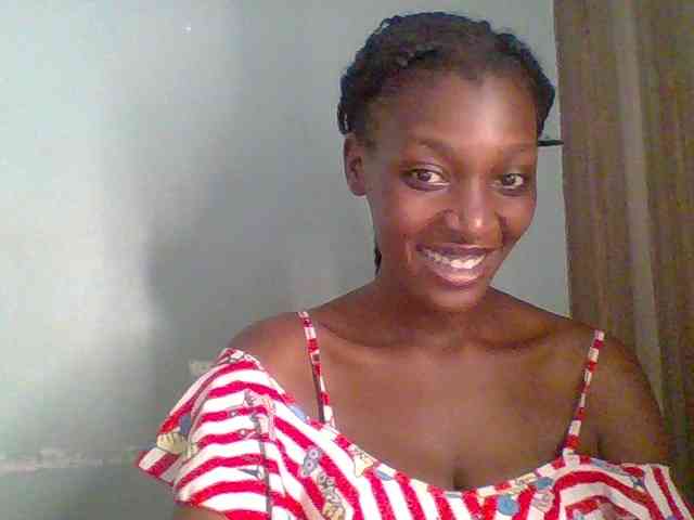 Chocolate-saucy webcam