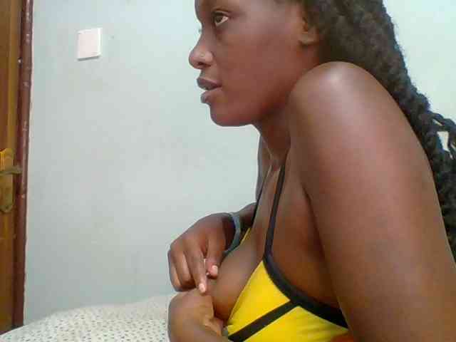 Chocolate-saucy webcam