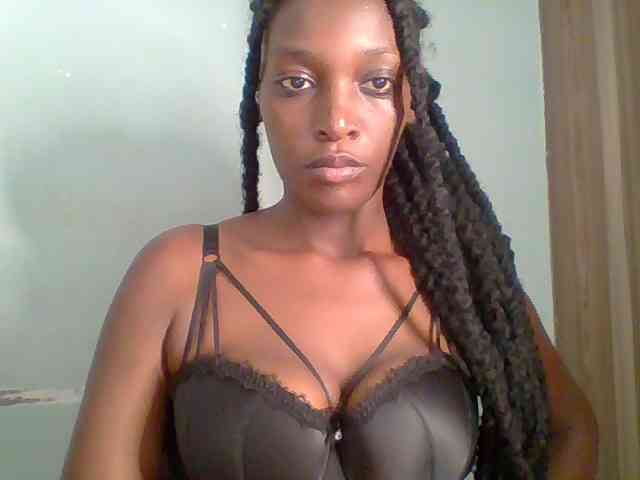 Chocolate-saucy webcam