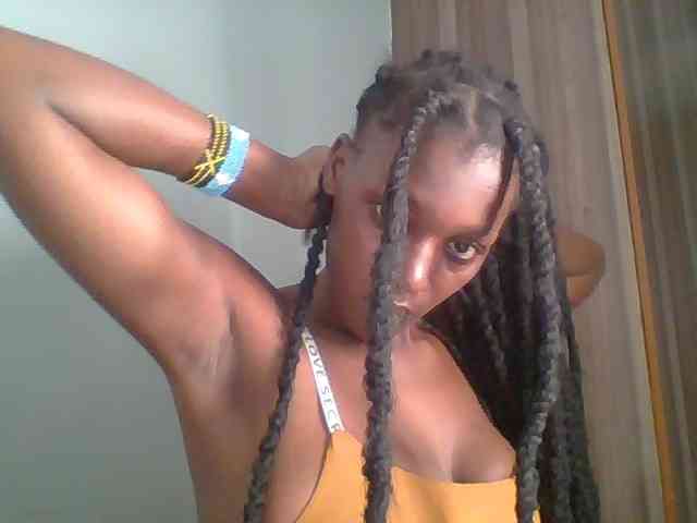 Chocolate-saucy webcam