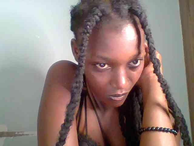 Chocolate-saucy webcam