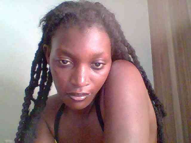 Chocolate-saucy webcam