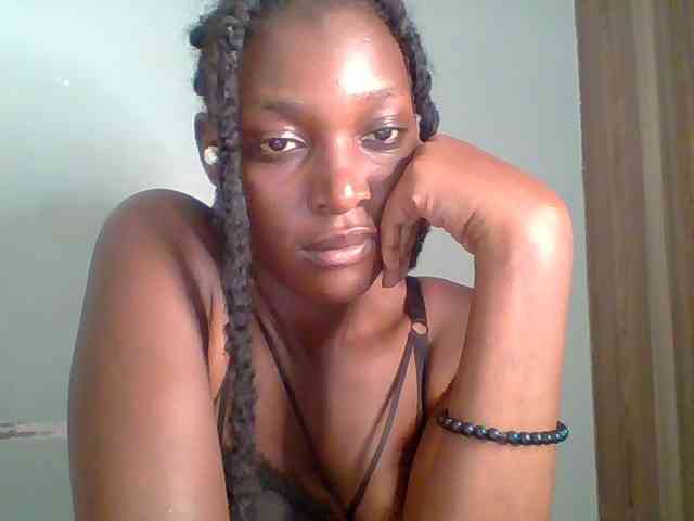 Chocolate-saucy webcam