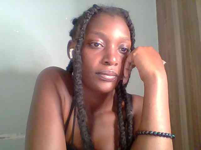 Chocolate-saucy webcam