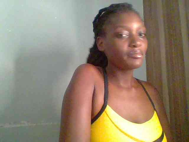 Chocolate-saucy webcam