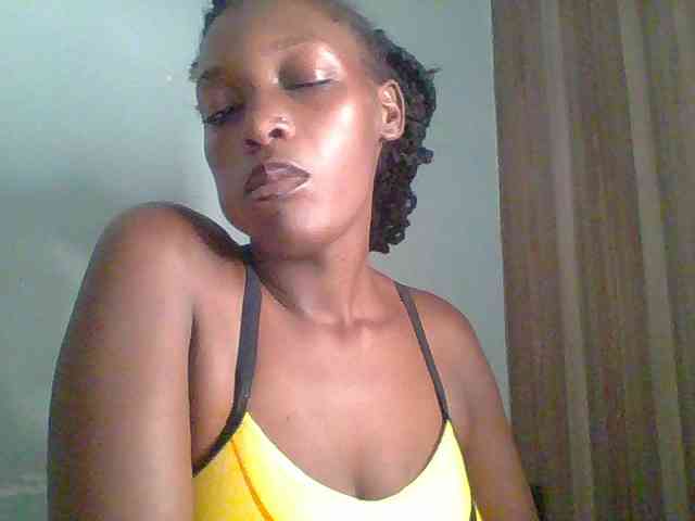 Chocolate-saucy webcam