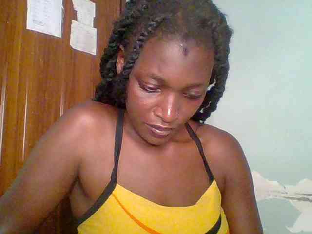 Chocolate-saucy webcam