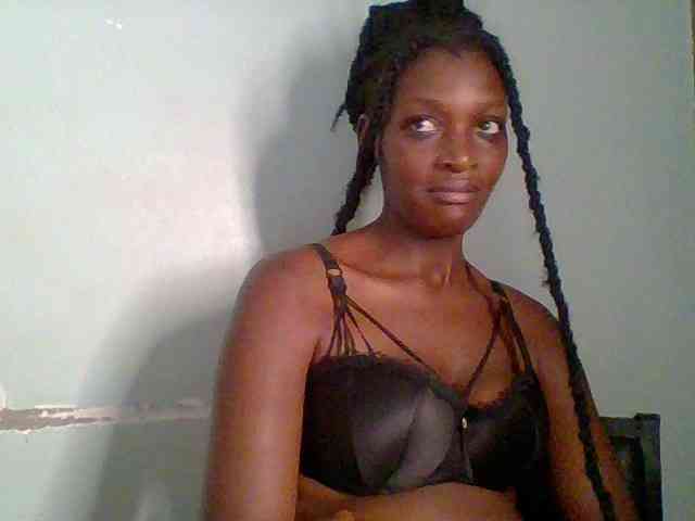 Chocolate-saucy webcam