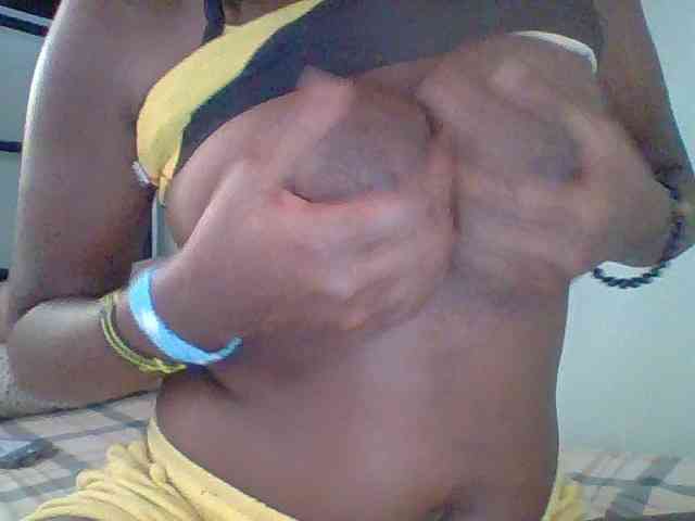 Chocolate-saucy webcam