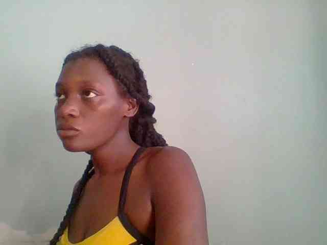 Chocolate-saucy webcam