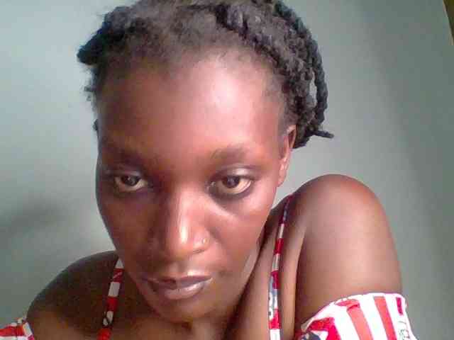 Chocolate-saucy webcam