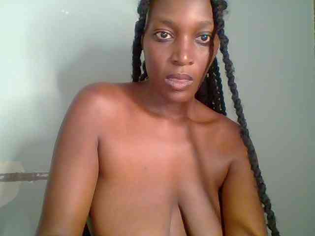 Chocolate-saucy webcam