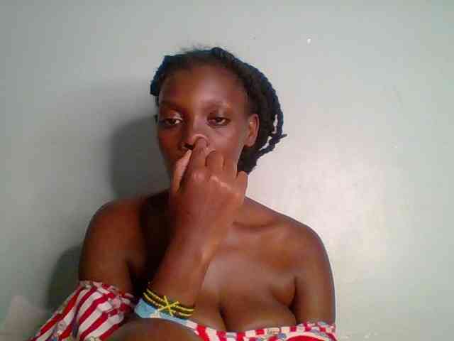 Chocolate-saucy webcam