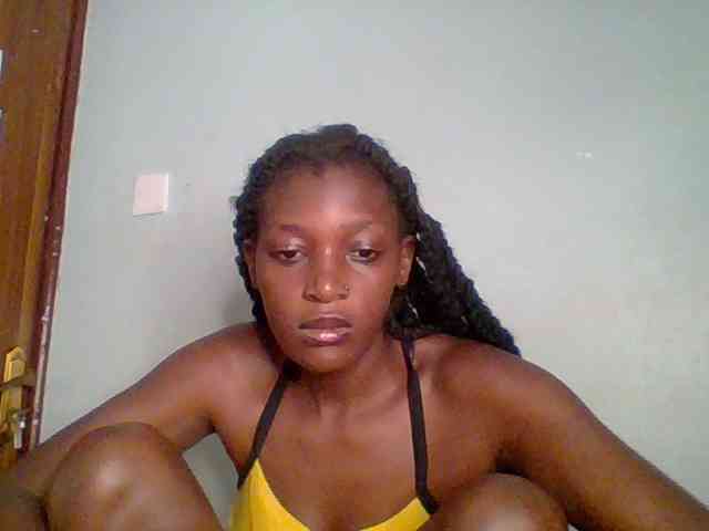 Chocolate-saucy webcam