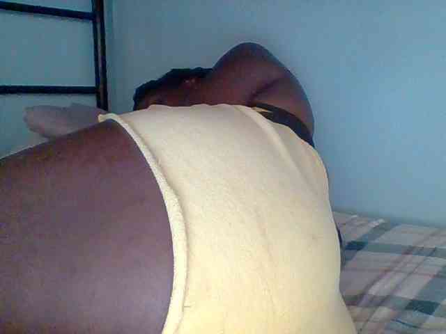 Chocolate-saucy webcam