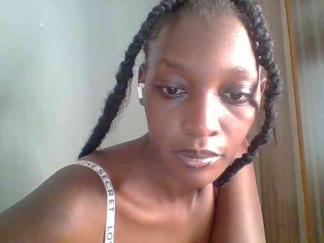 Chocolate-saucy webcam