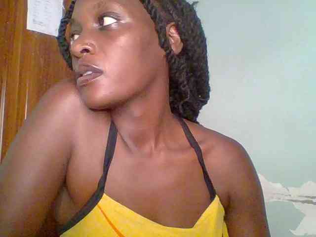 Chocolate-saucy webcam