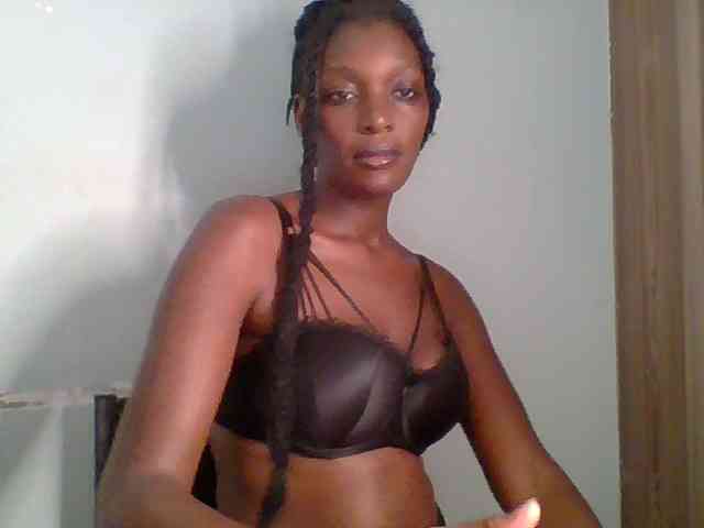 Chocolate-saucy webcam