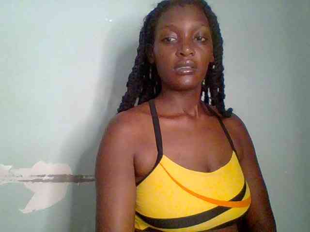 Chocolate-saucy webcam