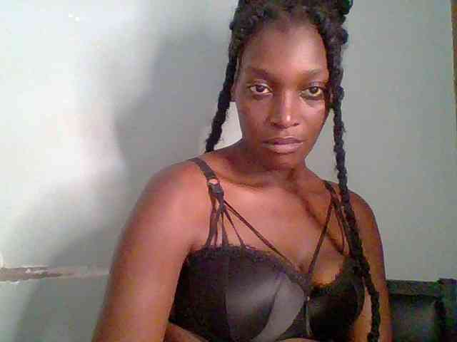 Chocolate-saucy webcam