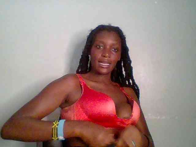 Chocolate-saucy webcam