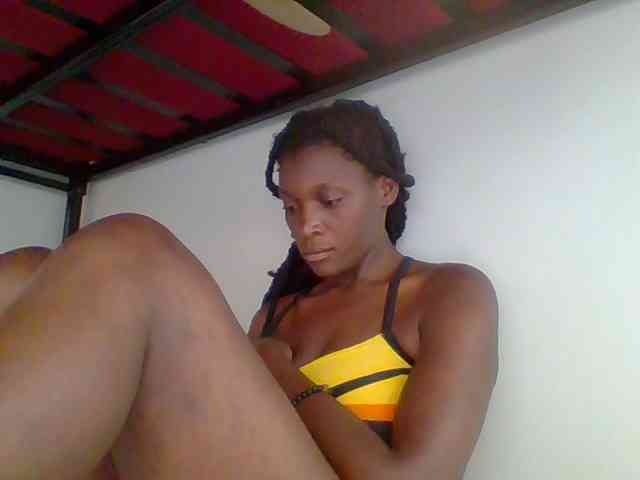 Chocolate-saucy webcam