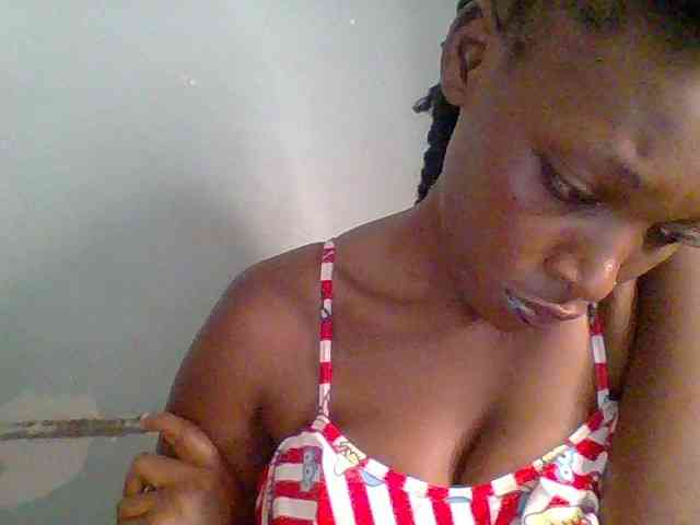 Chocolate-saucy webcam