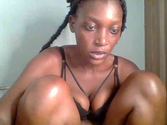 Chocolate-saucy webcam