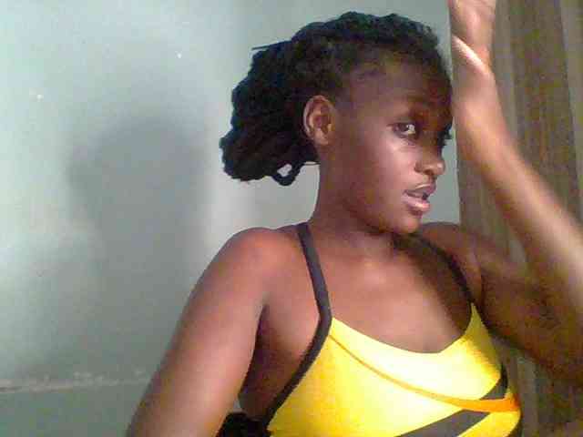 Chocolate-saucy webcam