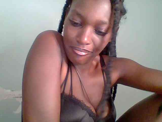 Chocolate-saucy webcam