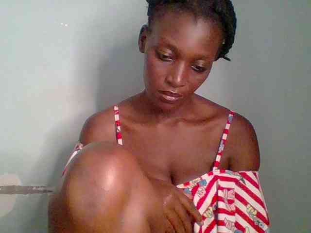 Chocolate-saucy webcam