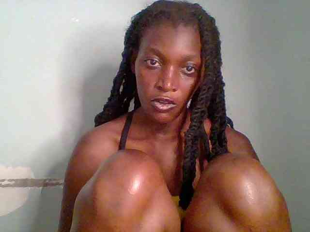 Chocolate-saucy webcam