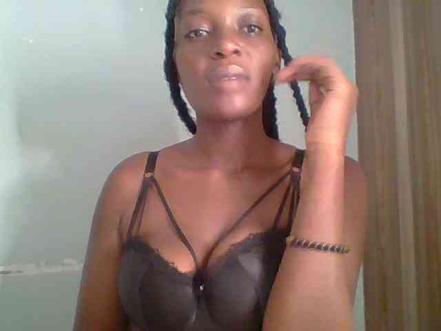 Chocolate-saucy webcam