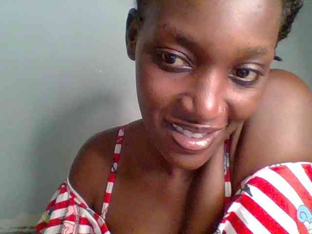 Chocolate-saucy webcam