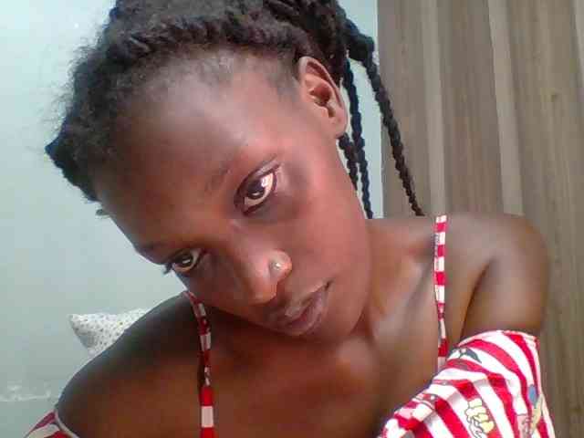 Chocolate-saucy webcam