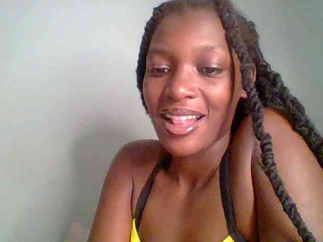 Chocolate-saucy webcam