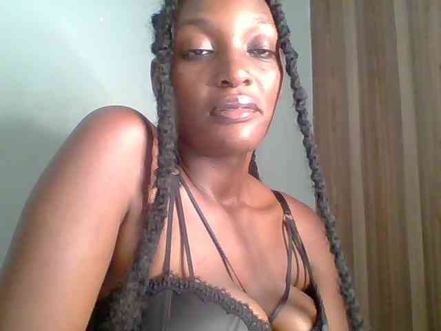 Chocolate-saucy webcam