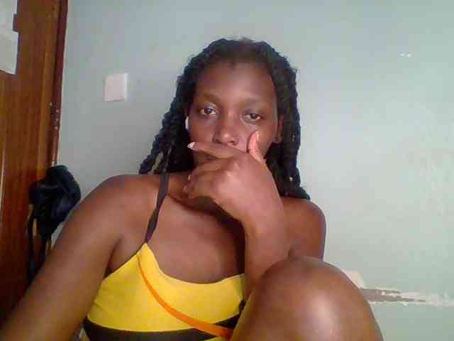 Chocolate-saucy webcam