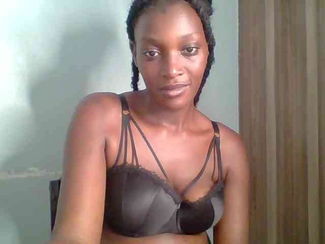 Chocolate-saucy webcam