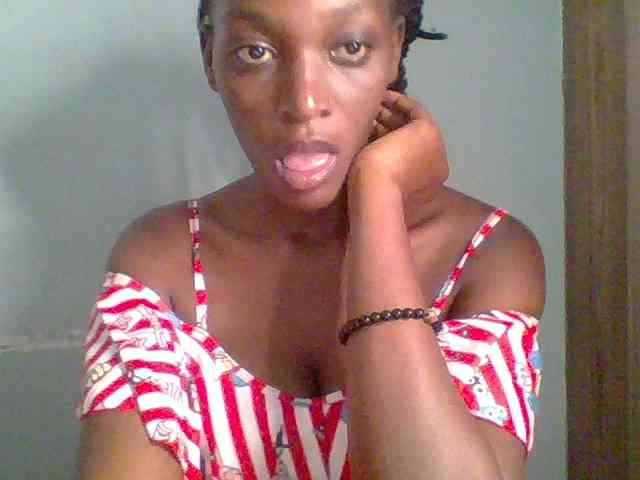 Chocolate-saucy webcam