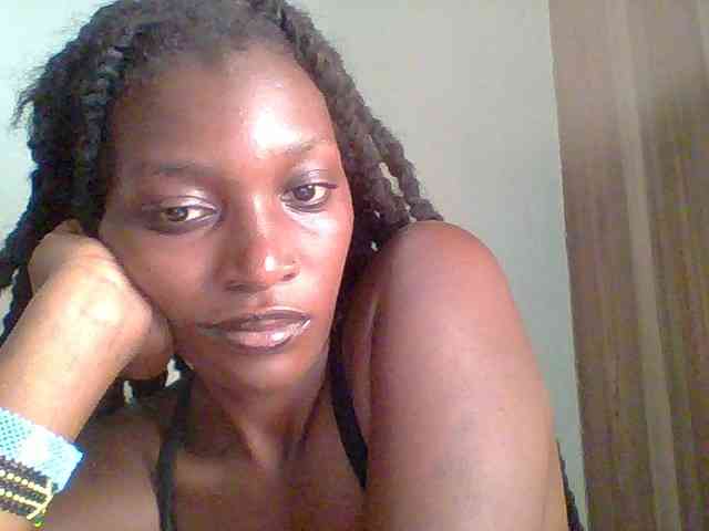 Chocolate-saucy webcam