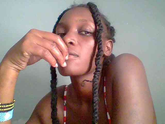 Chocolate-saucy webcam