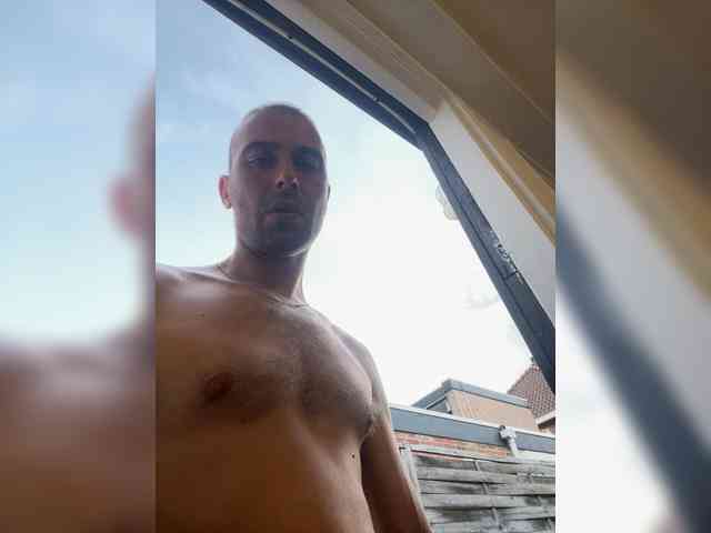 Xxrooo Live Webcam on BongaCams