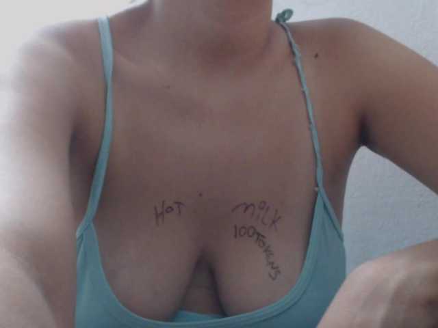 TUCHICA26 live cam on BongaCams