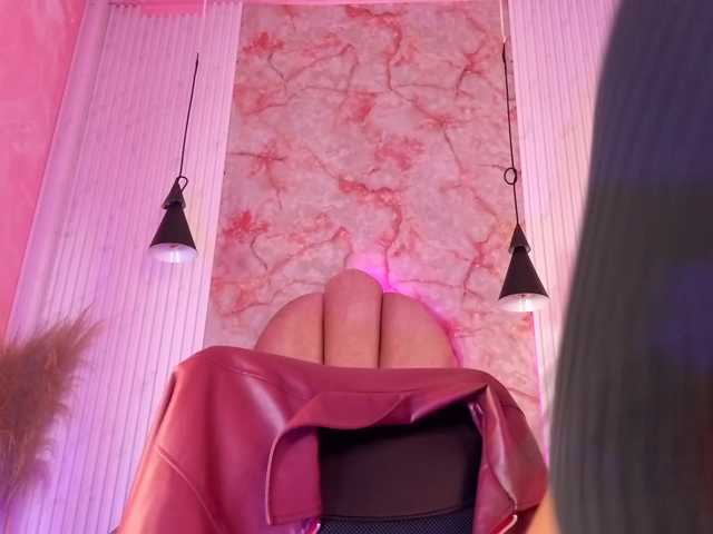 Sofi-Thomas live cam on BongaCams