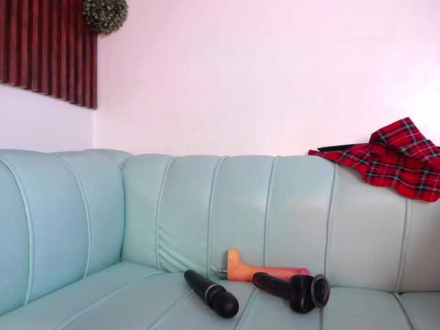 Sofi-Thomas's BongaCams show and profile