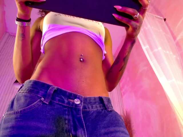 Sofi-Thomas live cam on BongaCams