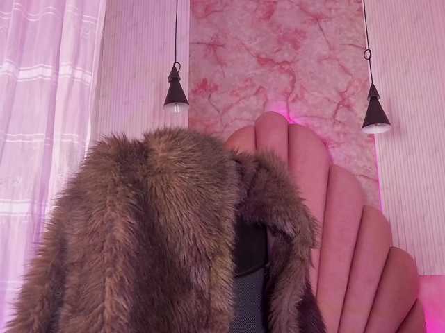 Sofi-Thomas live cam on BongaCams