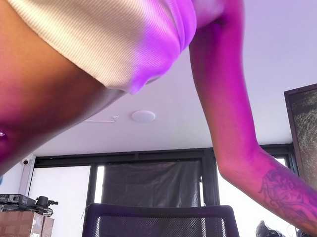 Sofi-Thomas live cam on BongaCams